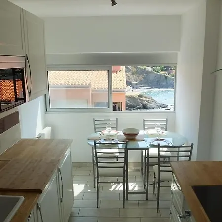 - Modern Beachside Joey Διαμέρισμα