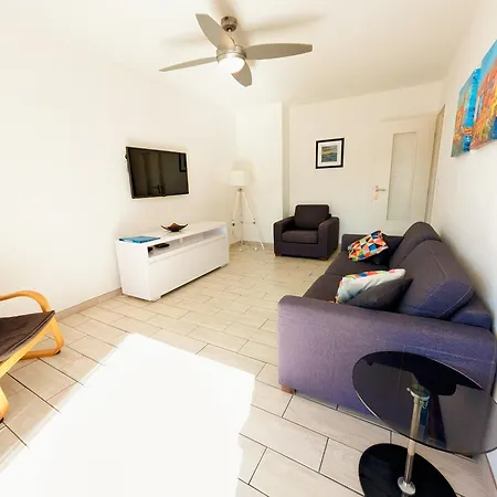 - Modern Beachside Joey Collioure